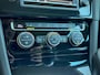 Volkswagen Golf VARIANT R-LINE 1.2 TSI | CRUISE | MASSAGESTOELEN | TREKHAAK | CAMERA | PDC