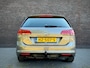Volkswagen Golf VARIANT R-LINE 1.2 TSI | CRUISE | MASSAGESTOELEN | TREKHAAK | CAMERA | PDC