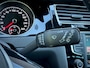 Volkswagen Golf VARIANT R-LINE 1.2 TSI | CRUISE | MASSAGESTOELEN | TREKHAAK | CAMERA | PDC