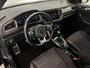 Volkswagen T-Roc 1.5 TSI Sport Business R | Achteruitrijcamera | Adaptieve Cruise Control | Stoelverwarming | Elektrische achterklep | Apple Carplay & Android Auto