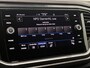 Volkswagen T-Roc 1.5 TSI Sport Business R | Achteruitrijcamera | Adaptieve Cruise Control | Stoelverwarming | Elektrische achterklep | Apple Carplay & Android Auto