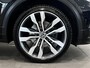 Volkswagen T-Roc 1.5 TSI Sport Business R | Achteruitrijcamera | Adaptieve Cruise Control | Stoelverwarming | Elektrische achterklep | Apple Carplay & Android Auto