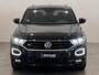Volkswagen T-Roc 1.5 TSI Sport Business R | Achteruitrijcamera | Adaptieve Cruise Control | Stoelverwarming | Elektrische achterklep | Apple Carplay & Android Auto