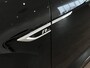 Volkswagen T-Roc 1.5 TSI Sport Business R | Achteruitrijcamera | Adaptieve Cruise Control | Stoelverwarming | Elektrische achterklep | Apple Carplay & Android Auto