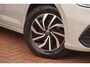 Volkswagen Polo 1.0 TSI Life+led+Vitrual+Navigatie+Parkeer-Hulp+Privacy-Glass+4-Elek-ramen = TOP KLEUR !!