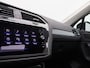 Volkswagen Tiguan 1.4 TSI eHybrid Life Business 245PK DSG Panoramadak, Trekhaak, Achteruitrijcamera, Stoel-Stuurverwarming, 17" LM Velgen, Navi, Adaptieve Cruise Control