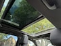 Peugeot 3008 1.6 HYbrid 225 Allure Benzine & Elektrisch Hybride * Open Schuifdak * Stoelverwarming * Dodehoek Bewaking * Keyless Entry & Start * Navigatie * Climate & Cruise Control * Wallbox Stekker * Vingerhoets; Vierde Generatie Eersteklas Service. Al meer dan 100 jaar een begrip in de Brabantse Kempen.