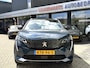 Peugeot 3008 1.6 HYbrid 225 Allure Benzine & Elektrisch Hybride * Open Schuifdak * Stoelverwarming * Dodehoek Bewaking * Keyless Entry & Start * Navigatie * Climate & Cruise Control * Wallbox Stekker * Vingerhoets; Vierde Generatie Eersteklas Service. Al meer dan 100 jaar een begrip in de Brabantse Kempen.