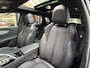 Peugeot 3008 1.6 HYbrid 225 Allure Benzine & Elektrisch Hybride * Open Schuifdak * Stoelverwarming * Dodehoek Bewaking * Keyless Entry & Start * Navigatie * Climate & Cruise Control * Wallbox Stekker * Vingerhoets; Vierde Generatie Eersteklas Service. Al meer dan 100 jaar een begrip in de Brabantse Kempen.