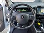 Renault Zoe R110 Limited 41 kWh | Koop Accu | SOH 92.2% | Parkeersensoren | Cruise & Climate Control | Stoelverwarming | Bluetooth | Navigatie | 12 Maanden BOVAG Garantie