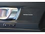 Volvo XC40 T5 Recharge Plus Bright | Harman Kardon Premium Audio | Lederen Bekleding | Stoelverwarming | Parkeersensoren voor + achter | Parkeercamera | Navigatie | Adaptive Cruise Control |