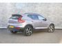 Volvo XC40 2.0 B4 Plus Dark | Trekhaak | Harman Kardon Audio | Achteruitrijcamera | Parkeersensoren | Keyless Entry | Elektrische Achterklep | Elektrisch Verstelbare Voorstoelen | Stoelverwarming | Google Navigatie | Apple Carplay | Android Auto