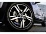 Volvo XC40 2.0 B4 Plus Dark | Trekhaak | Harman Kardon Audio | Achteruitrijcamera | Parkeersensoren | Keyless Entry | Elektrische Achterklep | Elektrisch Verstelbare Voorstoelen | Stoelverwarming | Google Navigatie | Apple Carplay | Android Auto