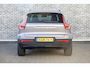 Volvo XC40 2.0 B4 Plus Dark | Trekhaak | Harman Kardon Audio | Achteruitrijcamera | Parkeersensoren | Keyless Entry | Elektrische Achterklep | Elektrisch Verstelbare Voorstoelen | Stoelverwarming | Google Navigatie | Apple Carplay | Android Auto