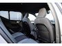 Volvo XC40 2.0 B4 Plus Dark | Trekhaak | Harman Kardon Audio | Achteruitrijcamera | Parkeersensoren | Keyless Entry | Elektrische Achterklep | Elektrisch Verstelbare Voorstoelen | Stoelverwarming | Google Navigatie | Apple Carplay | Android Auto