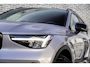 Volvo XC40 2.0 B4 Plus Dark | Trekhaak | Harman Kardon Audio | Achteruitrijcamera | Parkeersensoren | Keyless Entry | Elektrische Achterklep | Elektrisch Verstelbare Voorstoelen | Stoelverwarming | Google Navigatie | Apple Carplay | Android Auto