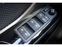 Toyota C-HR / C-HR+ 1.8 Hybrid Bi-Tone Plus, Trekhaak, 1e eigenaar , Parkeersensoren