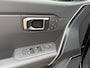 Kia Seltos Kia Seltos X-Line Demo Edition 1.6T-GDi 180pk DCT7 | 19'' LM-VELGEN ZWART | 360° CAMERA | STOEL + STUURVERW. | ACCENTEN PAKKET ZWART X-LINE | ELEKTR. VERSTELB. STOEL |