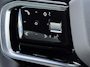 Land Rover Range Rover Evoque 1.5 P300e PHEV AWD R Dynamic / Origineel NL Auto / Dealer Onderhouden / Accu SoH 91,5 % / Elektrische trekhaak 1.600 kg / Leder / Panorama schuifdak / Navigatie / Apple Carplay Android / Stoelverwarming / Camera / 20" LM wielen & All Season banden /