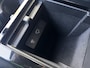 Land Rover Range Rover Evoque 1.5 P300e PHEV AWD R Dynamic / Origineel NL Auto / Dealer Onderhouden / Accu SoH 91,5 % / Elektrische trekhaak 1.600 kg / Leder / Panorama schuifdak / Navigatie / Apple Carplay Android / Stoelverwarming / Camera / 20" LM wielen & All Season banden /