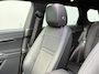 Land Rover Range Rover Evoque 1.5 P300e PHEV AWD R Dynamic / Origineel NL Auto / Dealer Onderhouden / Accu SoH 91,5 % / Elektrische trekhaak 1.600 kg / Leder / Panorama schuifdak / Navigatie / Apple Carplay Android / Stoelverwarming / Camera / 20" LM wielen & All Season banden /