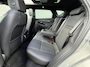 Land Rover Range Rover Evoque 1.5 P300e PHEV AWD R Dynamic / Origineel NL Auto / Dealer Onderhouden / Accu SoH 91,5 % / Elektrische trekhaak 1.600 kg / Leder / Panorama schuifdak / Navigatie / Apple Carplay Android / Stoelverwarming / Camera / 20" LM wielen & All Season banden /