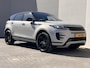 Land Rover Range Rover Evoque 1.5 P300e PHEV AWD R Dynamic / Origineel NL Auto / Dealer Onderhouden / Accu SoH 91,5 % / Elektrische trekhaak 1.600 kg / Leder / Panorama schuifdak / Navigatie / Apple Carplay Android / Stoelverwarming / Camera / 20" LM wielen & All Season banden /