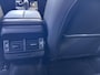 Land Rover Range Rover Evoque 1.5 P300e PHEV AWD R Dynamic / Origineel NL Auto / Dealer Onderhouden / Accu SoH 91,5 % / Elektrische trekhaak 1.600 kg / Leder / Panorama schuifdak / Navigatie / Apple Carplay Android / Stoelverwarming / Camera / 20" LM wielen & All Season banden /