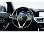 BMW 3-Serie Touring 318i Executive Edition | Panoramadak | Sport Line | 18 Inch |