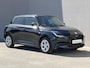 Suzuki Swift 1.2 Select Smart Hybrid / Fabrieksgarantie tot 27-02-2036 / Navigatie / All season banden / Led Lampen / Stoelverwarming / Airco / DAB Radio / Apple Carplay/Android Auto / Bluetooth / Keyless Entry/Start /