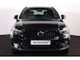 Volvo XC40 B4 Plus Dark - IntelliSafe Assist & Surround - Harman/Kardon audio - Parkeercamera achter - Verwarmde voorstoelen & stuur - Parkeersensoren voor & achter - Elektr. bedienb. voorstoelen met geheugen links - Draadloze tel. lader - Extra getint glas - Inklapbare trekhaak - 18' LMV