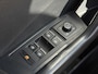 Volkswagen T-Roc 1.5 TSI Sport Business R | Trekhaak | Apple Carplay | Dodehoek