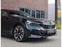 BMW 5-Serie Touring 550e xDrive | Pano - Trekhaak - HUD