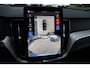 Volvo XC60 T6 AWD Ultra Black Edition Trekhaak Pano 360 Head up 21''