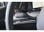 Volkswagen Golf 8 VIII 1.5 eTSI R-Line AUTOMAAT BLACK STYLE|ACC|CAMERA|HARMAN KARDON|HEADUP|IQ LIGHT|KEYLESS|MODE|PANORAMA