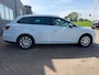 SEAT Leon ST 1.2 TSI Style met trekhaak en parkeersensoren en navigatie en bluetooth en cruise controle en airco