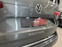 Volkswagen Multivan 1.4 eHybrid Energetic 7p. PANO/LEER+MASSAGE/ADAPTIVE-ONDERSTEL/H&K/HEAD-UP/KEYLESS/EL.SCHUIFDEUREN/SFEER/ACC/CAMERA/PRIVACY/EL.A.KLEP/INDIUMGRAU METALLIC/VOLLEDIG VW DEALER HISTORIE