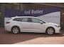 Toyota Corolla Touring Sports 1.8 Hybrid Active / Camera / Carplay / Parelmoer / LED / DAB / ACC / = RIJKLAAR !!