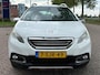 Peugeot 2008 1.2 VTi Allure ECC Audio-CD/Navi LMV 16" Sportstoelen ESP LED Cruise Leder/Stof PDC Trekhaak Dealeronderhoud Nw Apk!