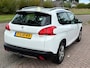 Peugeot 2008 1.2 VTi Allure ECC Audio-CD/Navi LMV 16" Sportstoelen ESP LED Cruise Leder/Stof PDC Trekhaak Dealeronderhoud Nw Apk!