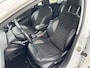 Peugeot 2008 1.2 VTi Allure ECC Audio-CD/Navi LMV 16" Sportstoelen ESP LED Cruise Leder/Stof PDC Trekhaak Dealeronderhoud Nw Apk!
