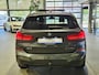 BMW X1 xDrive25e High Executive M-Sport | Panorama | 19" | HUD | Trekhaak | Camera | Stoelverwarming