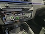 BMW X1 xDrive25e High Executive M-Sport | Panorama | 19" | HUD | Trekhaak | Camera | Stoelverwarming