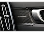 Volvo XC40 B4 (M-HYBRID) PLUS DARK -HARMAN/KARDON|CAMERA|ADAP.CRUISE|POWER-SEATS|VERW.VOORRUIT|TREKHAAK|19"