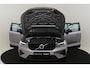 Volvo XC40 B4 (M-HYBRID) PLUS DARK -HARMAN/KARDON|CAMERA|ADAP.CRUISE|POWER-SEATS|VERW.VOORRUIT|TREKHAAK|19"