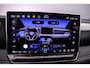 Volkswagen Tiguan 1.5 eHybrid Life Edition 204pk DSG Automaat, Trekhaak, Stoelverwarming, Stuurverwarming, Adaptive cruise control, Dodehoeksensoren, 360 camera, Elektrische achterklep, Parkeersensoren, App-connect