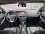 Volvo V40 Cross Country 1.5 T3 Polar+ Luxury | Trekhaak | Harman/Kardon | Leer | Panorama | Stoelverwarming | Panorama dak | Cruise control |