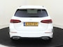 Mercedes-Benz B-klasse 180 Business Solution AMG Parkeercamera / Nightpakket / Sfeerverlichting / Stoelverwarming /
