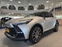 Toyota C-HR / C-HR+ 2.0 Plug-in Hybrid 220 GR SPORT Première Edition, Vol opties!