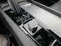 Volvo XC60 T6 AWD 350PK Plug-in hybrid R-Design | Longe Range | Luchtvering | Trekhaak | HUD | BLIS | Pano | H&K |